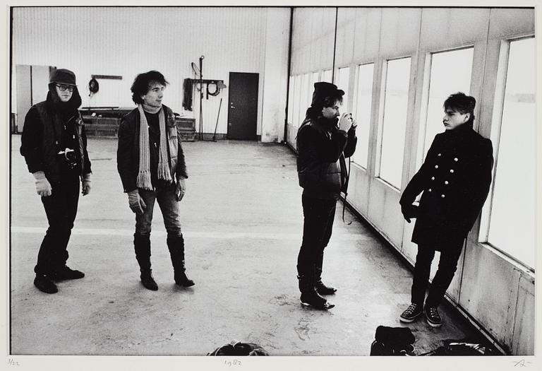 Anton Corbijn, "22:U2", 1982-2003.