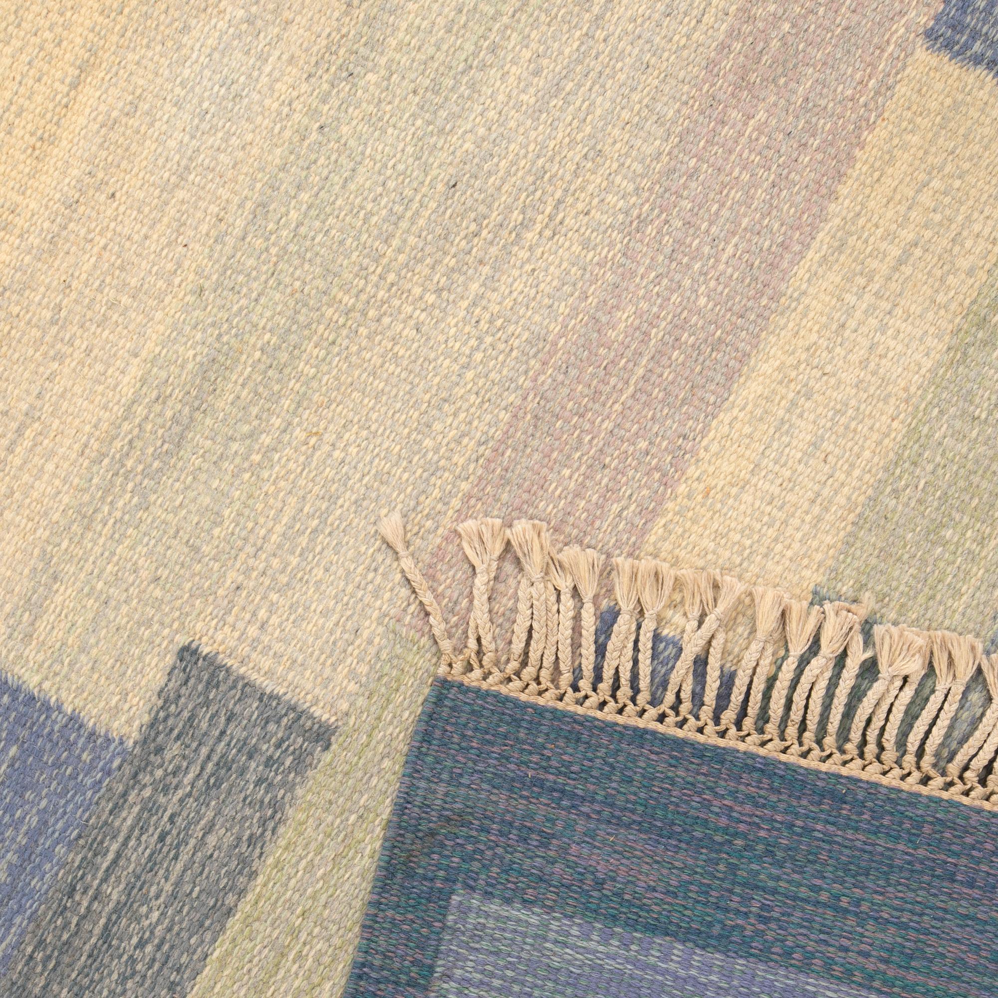 Anne-Marie Boberg, Rug flat weave signed approx. 309x197 cm.