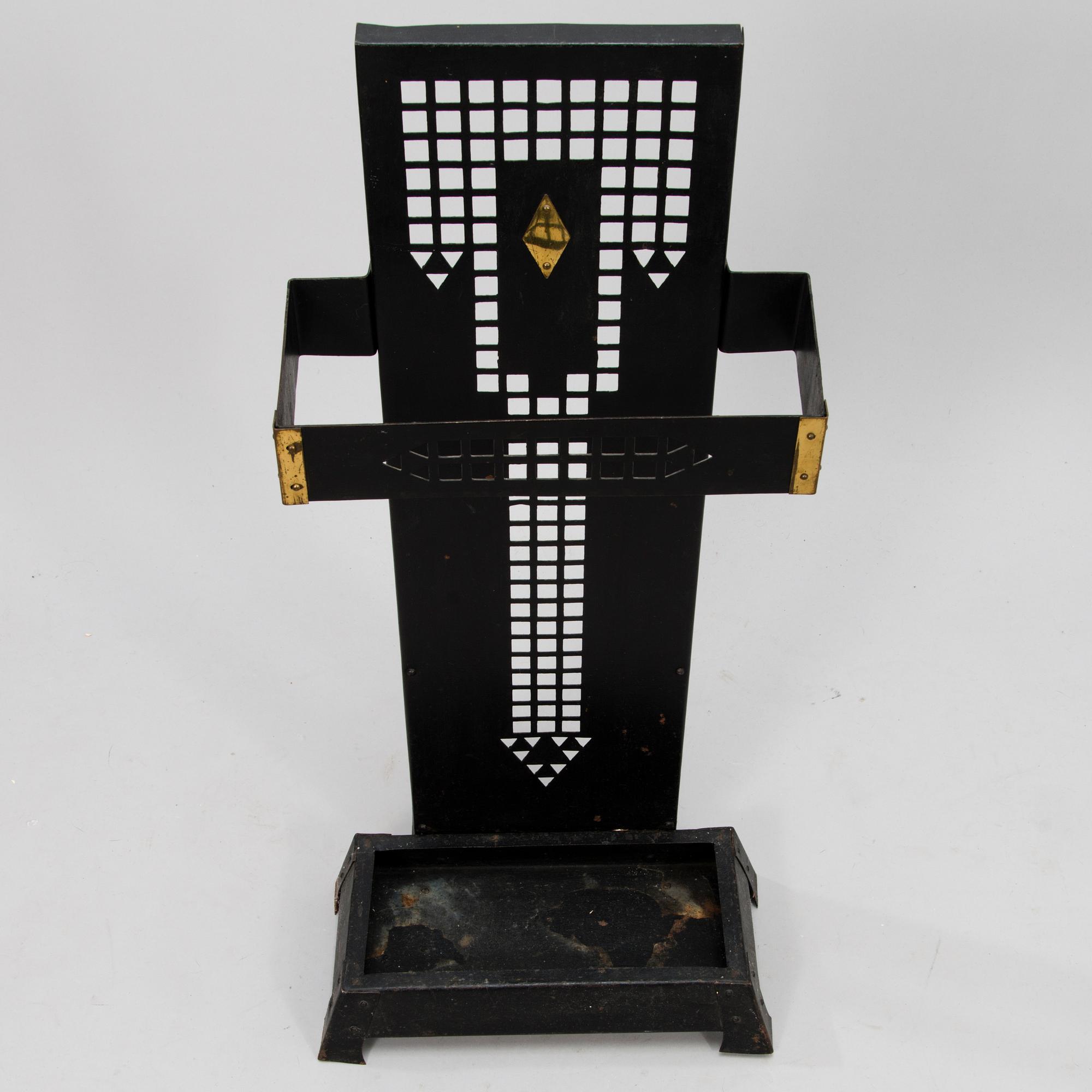 SATEENVARJOTELINE, 1920/30-luku.