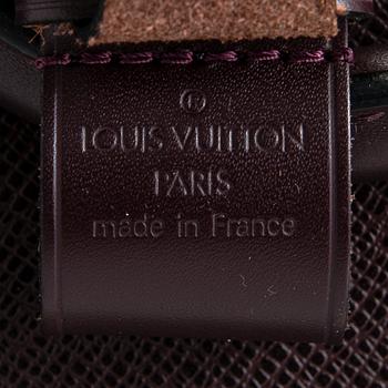 Louis Vuitton, "Taiga Kendall PM", väska.