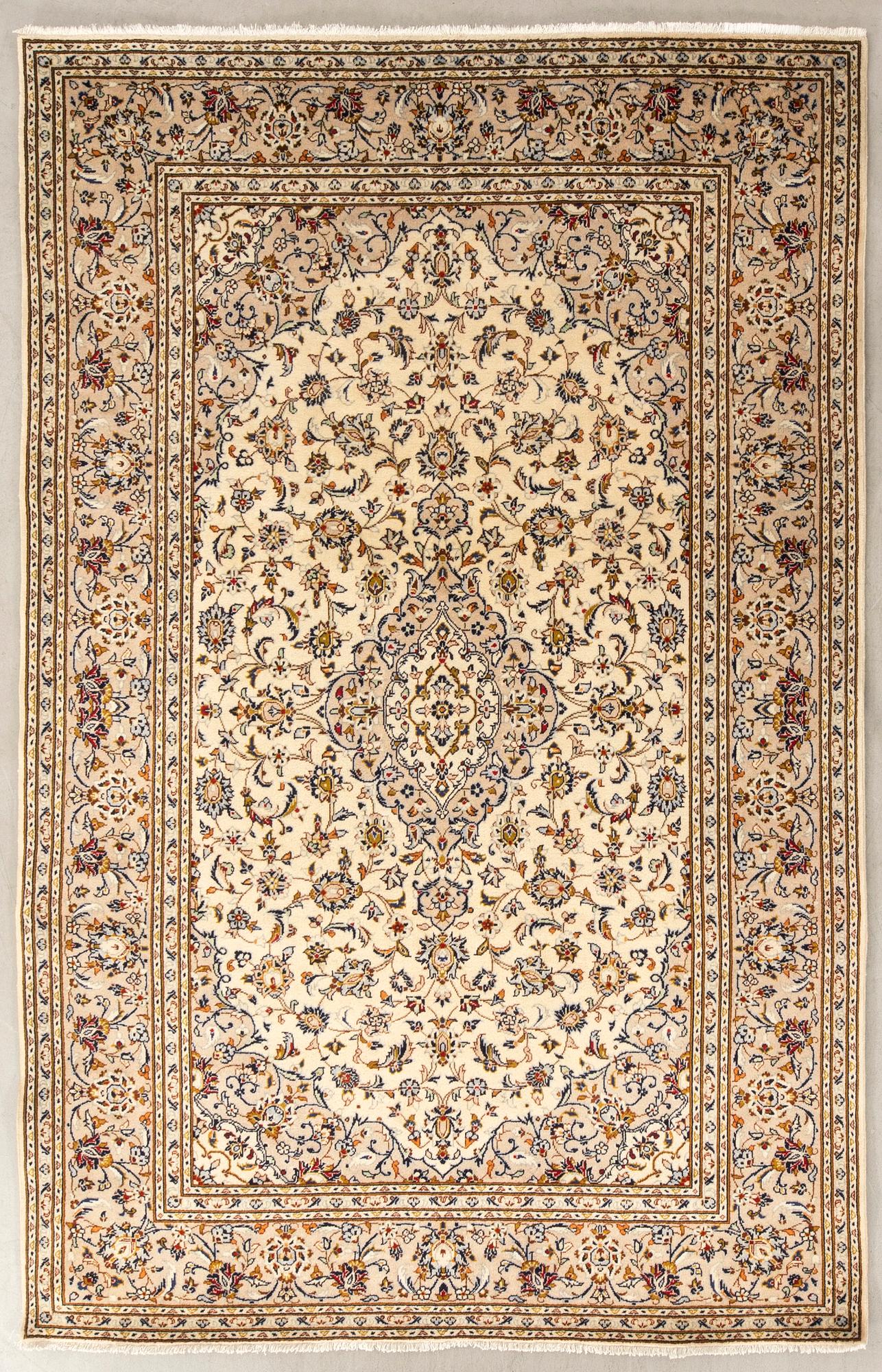 Oriental rug, old, approx. 299x196 cm.