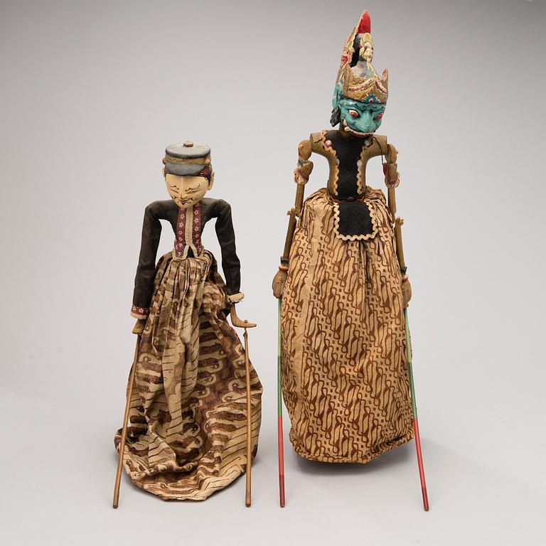 Six theatre dolls from Bali, presumably from the first half of the 20th Century.