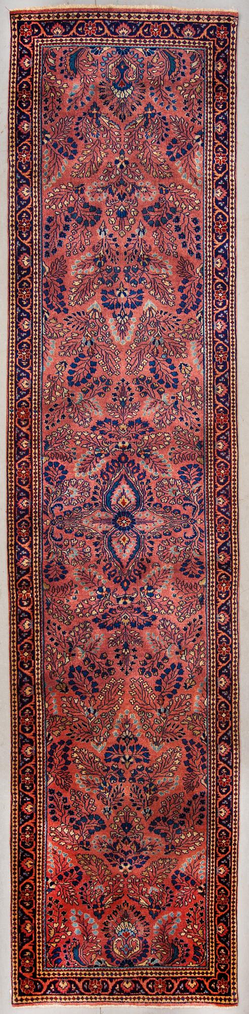 GALLERIMATTA, old, sannolikt Saruk/ Lilihan, ca 349 x 81 cm.