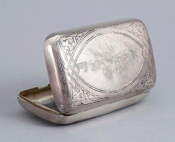 SNUSDOSA, silver, sannolikt Andrej Postnikov, Moskva, sent 1800-tal. tot vikt 150 gram.
