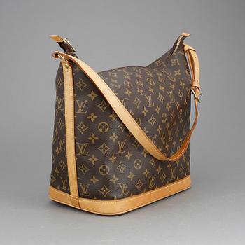 VÄSKA, Louis Vuitton, "Limited Edition Sharon Stone Vanity Souple Hobo Bag".