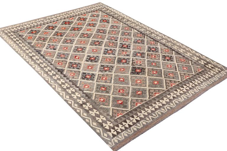 A Kilim c. 284 x 200 cm.
