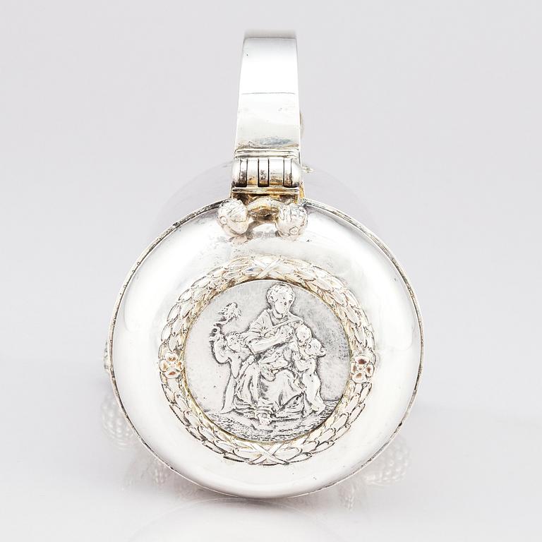 An early 18th century silver tankard, unidentified makers mark, Moscow 1700-1710.