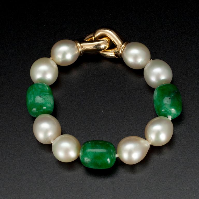 ARMBAND, pärlor, kvarts, 18K guldlås. Italien, Milano, 1900/2000.