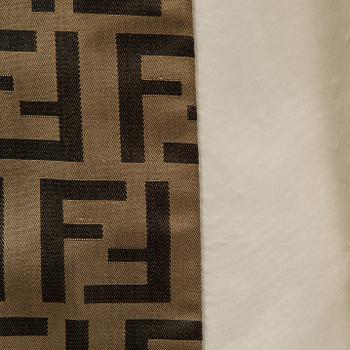 Fendi, trenchoat, size M.