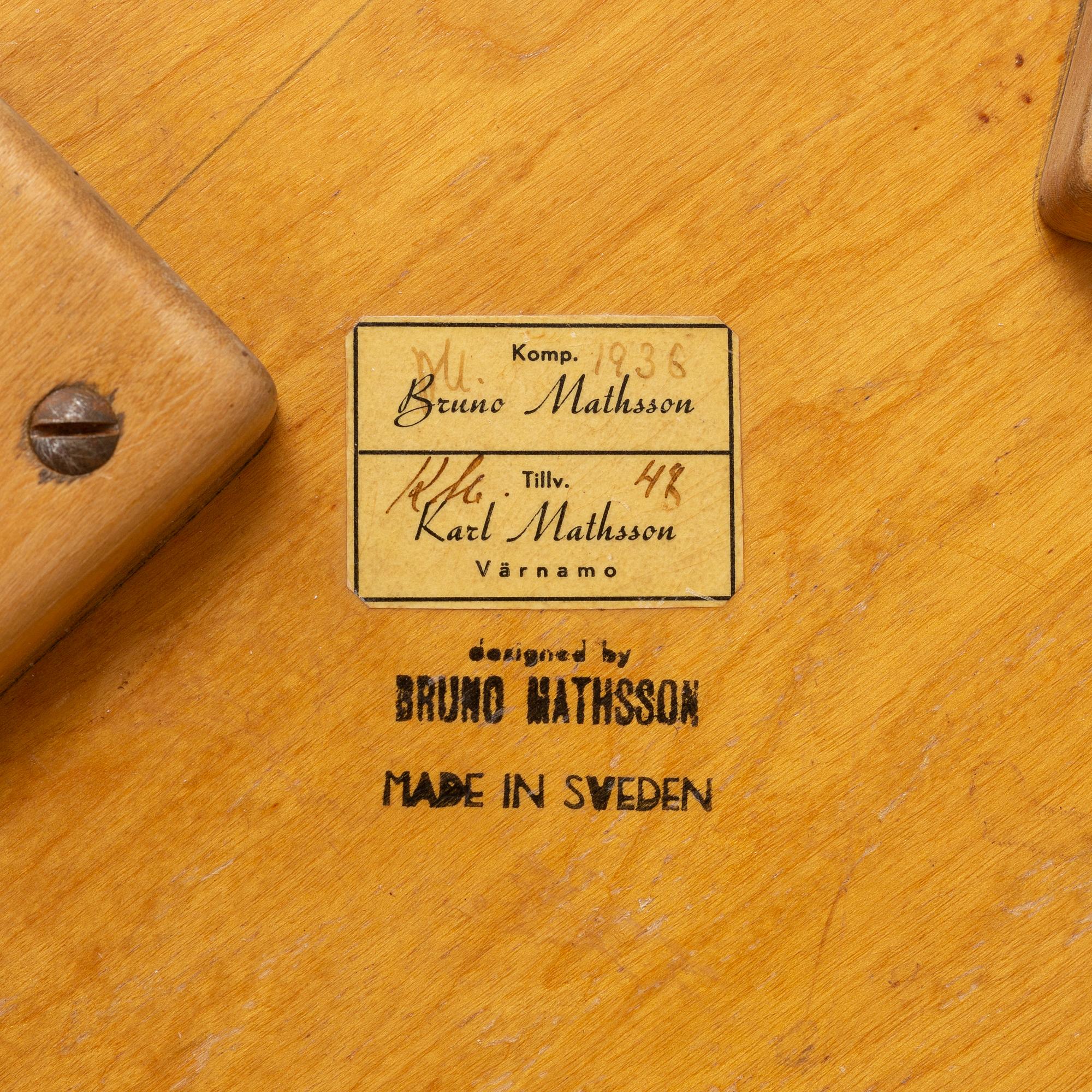 Bruno Mathsson, soffbord, "Annika", för Karl Mathsson, Värnamo.