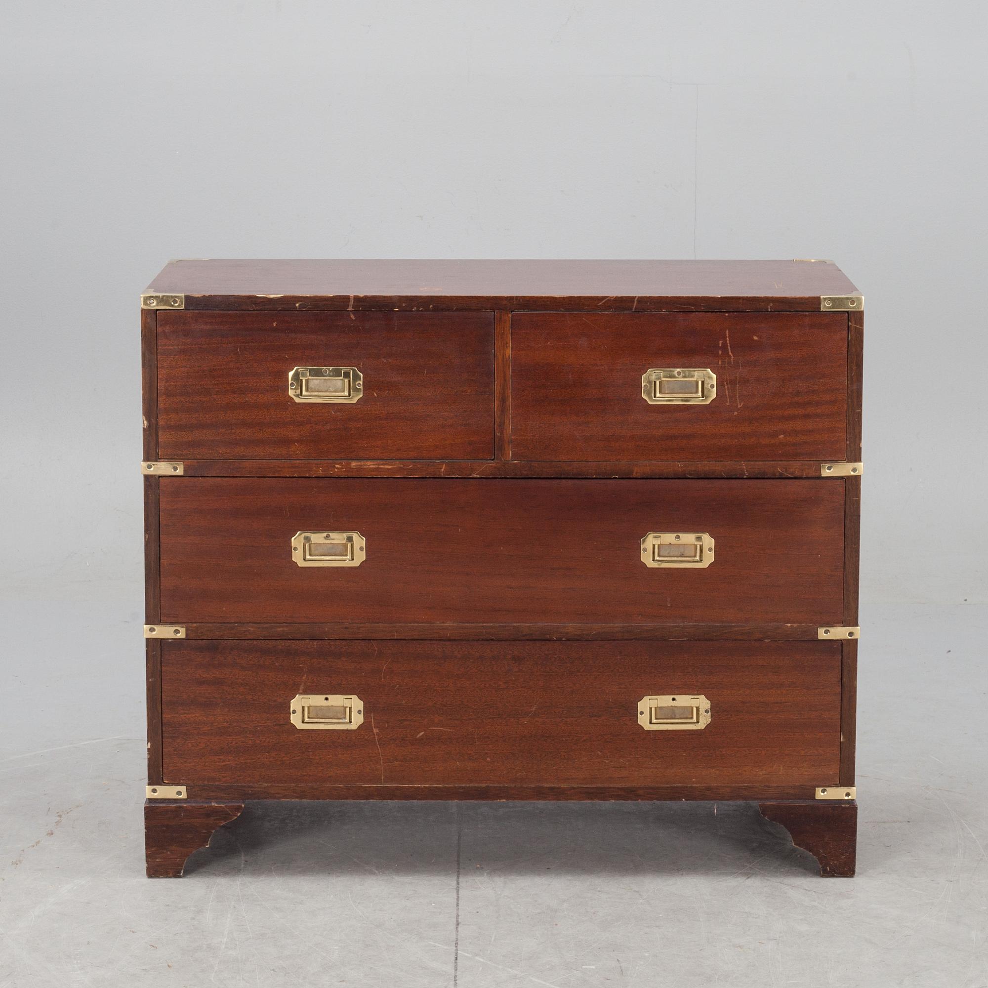 BYRÅ, engelsk stil. 1900-talets andra hälft.