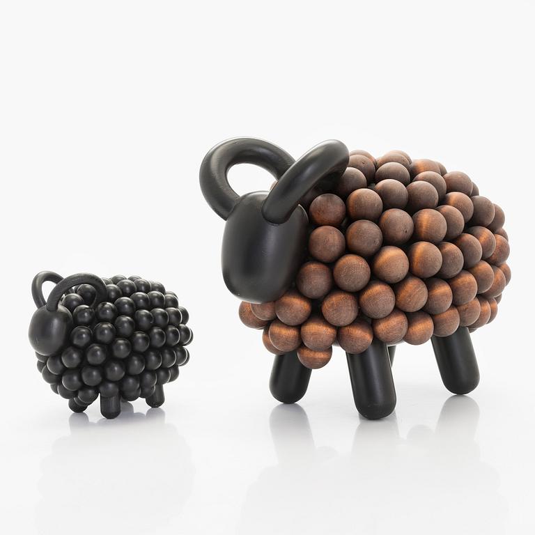 Kaija Aarikka, two pine wood sculpturers, Aarikka Finland.