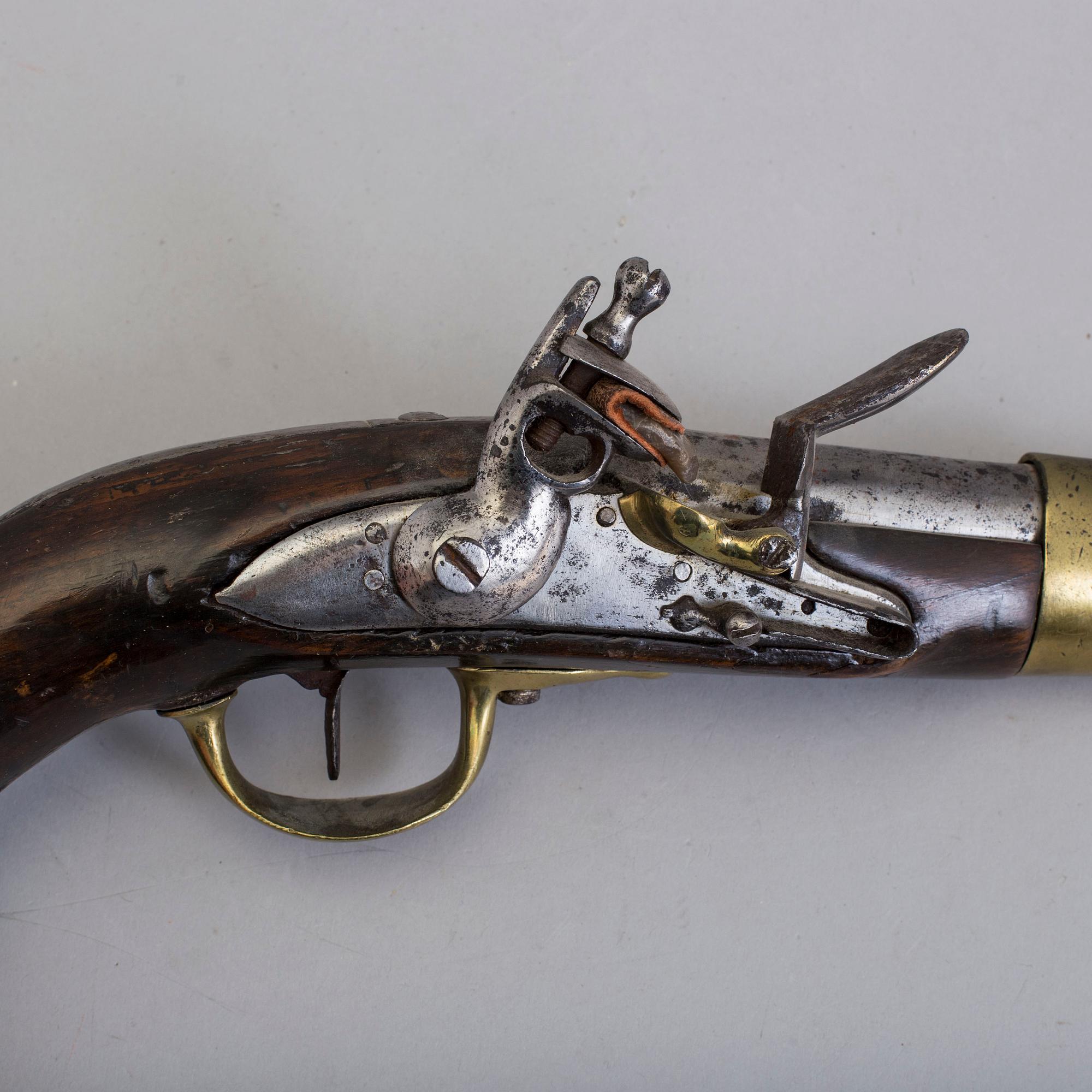 A French  Napoleonic flintlock pistol.