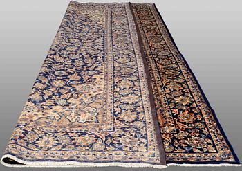 A carpet, Najafabad, 439 x 293 cm.