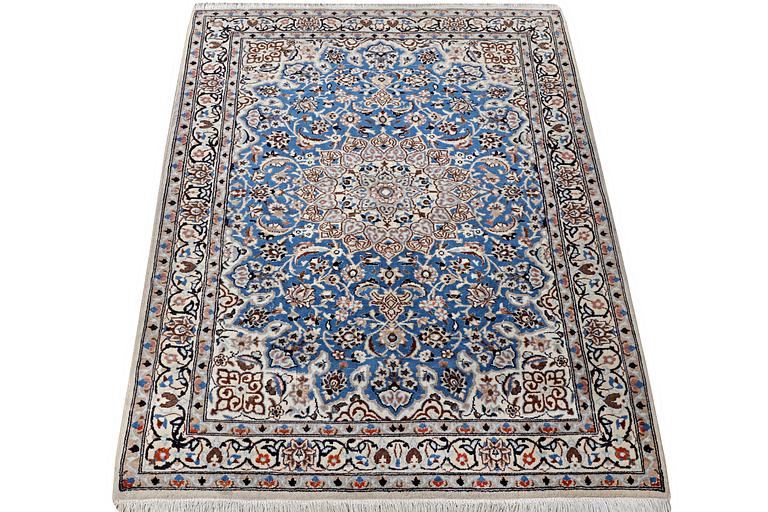 Matta, Nain, part silk, ca. 190 x 118 cm.