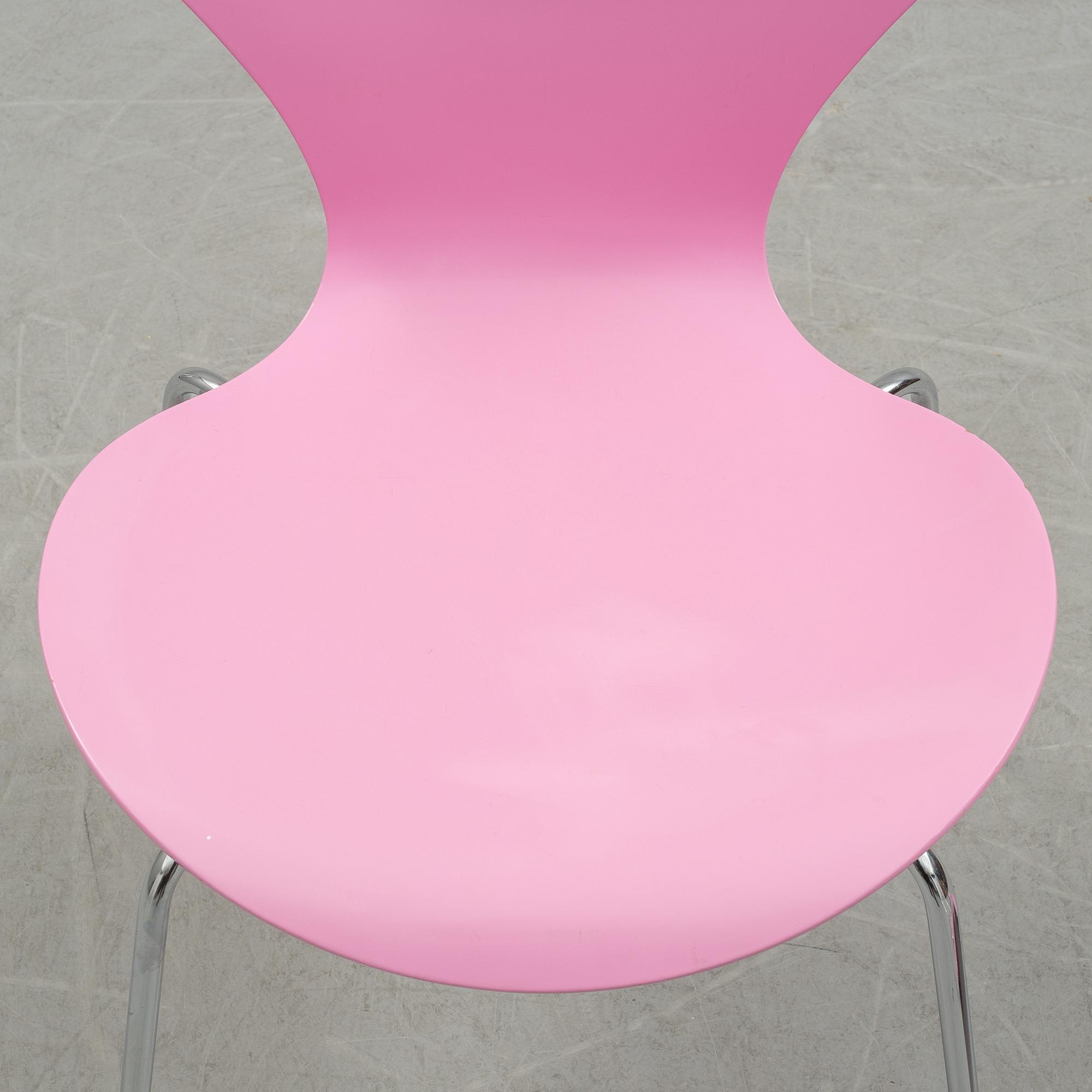 ARNE JACOBSEN, a set of ten 'Sjuan' chairs for Fritz Hansen, Denmark 1991.