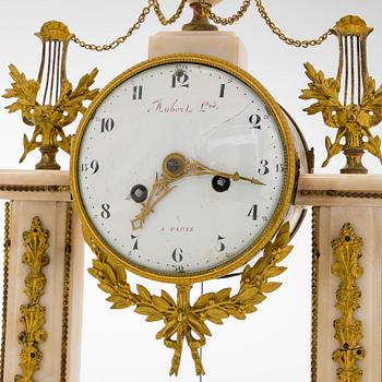 Mantle clock, marble, gilt metal, Aubert L´ne, Paris.