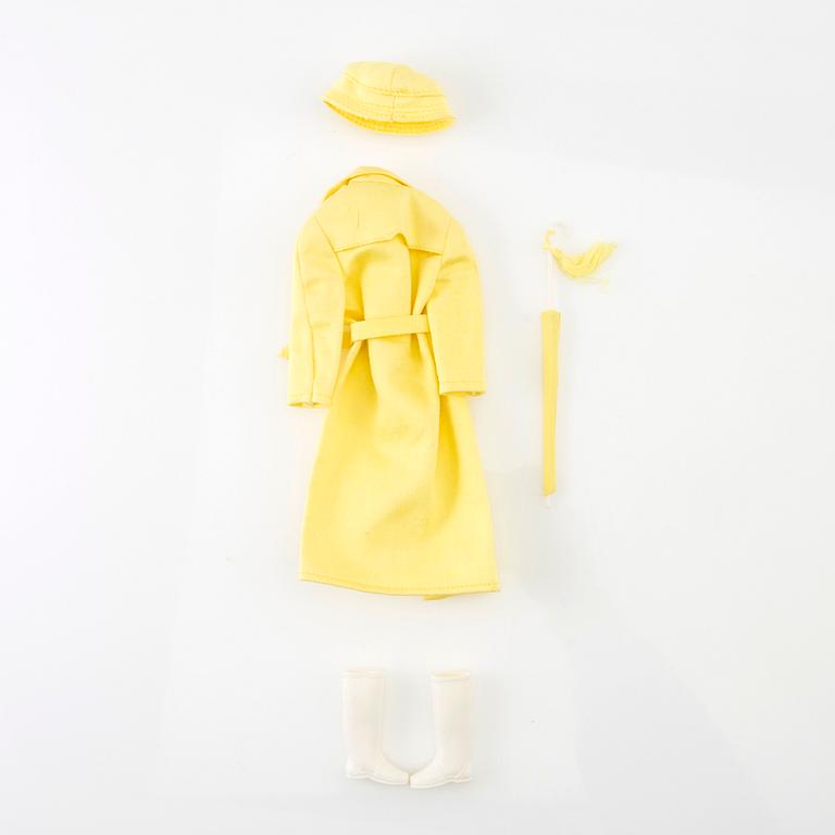 Barbie clothes 4 sets. Vintage including "Fashion Editor" Mattel 1965. "Stormy Weather" Mattel 1963-64.