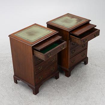 Sängbord, ett par, 1800-tal.