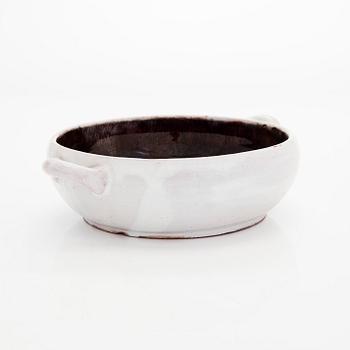 Marita Lybeck, A ceramic bowl, signed ML.