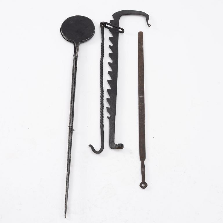 A set of seven iron items, 18th / 19th century.