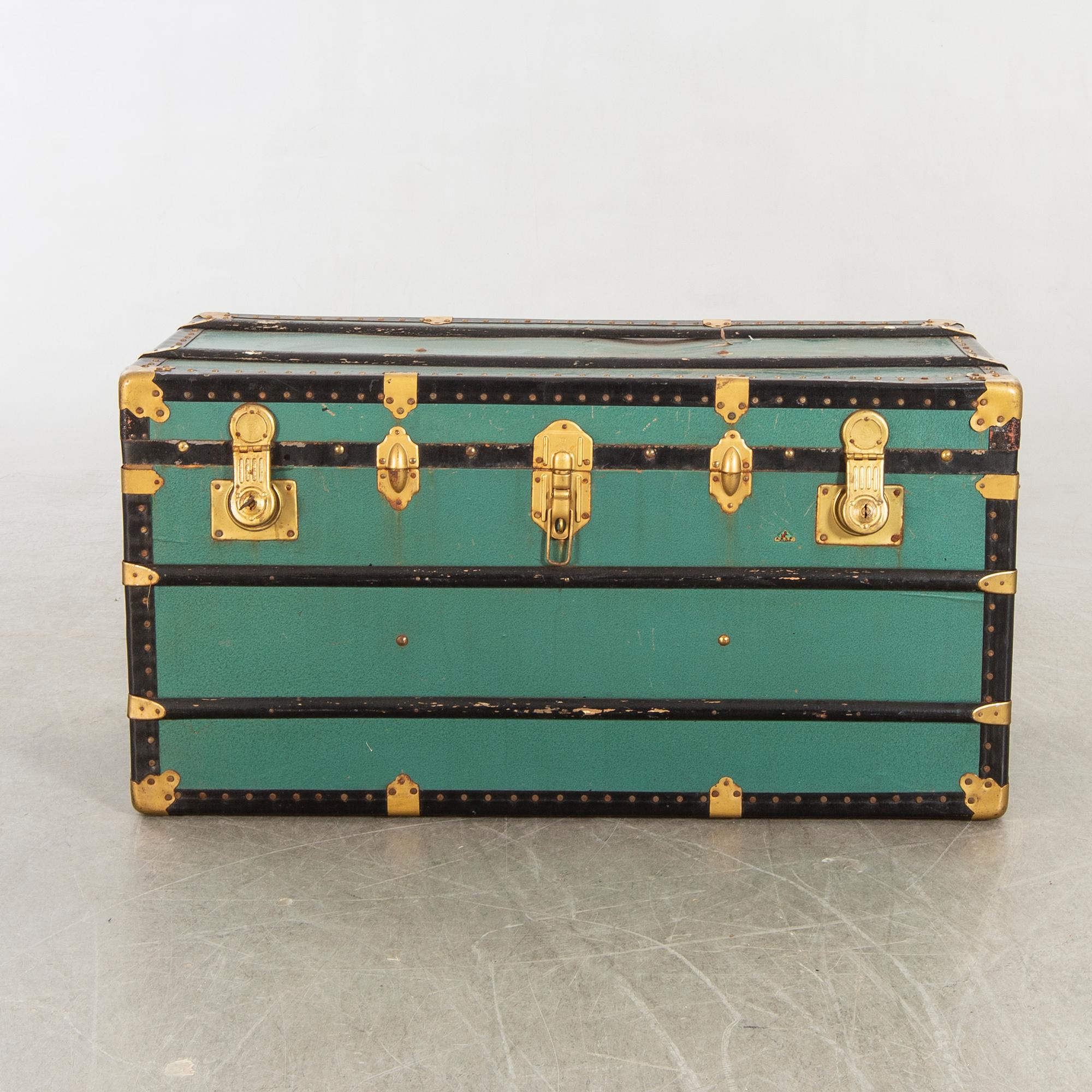 A Brevettato trunk, Italy first half of the 20th century.