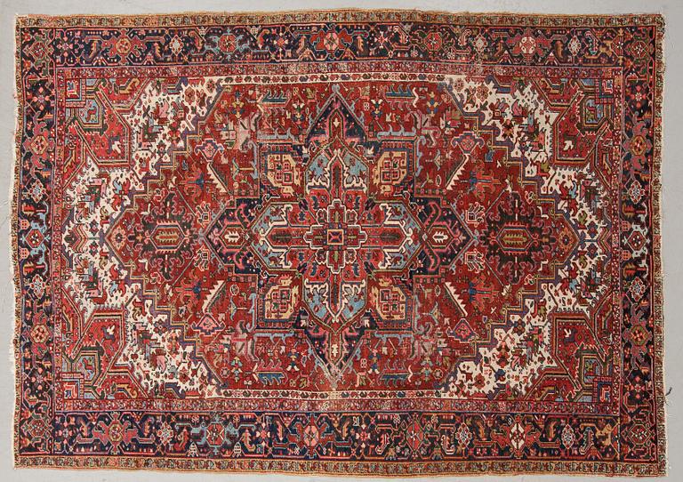 MATTA, semiantik, Heris, ca 332 x 231 cm.