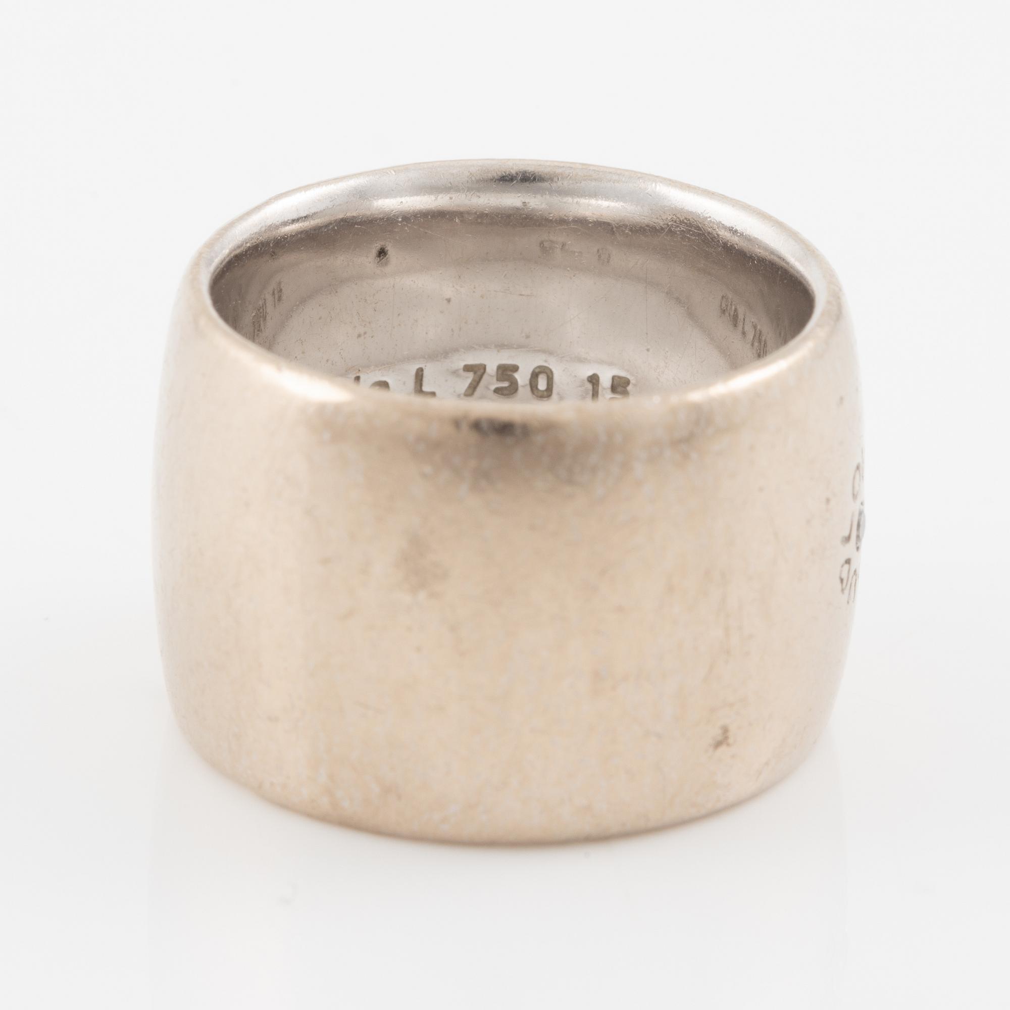 Ole Lynggaard ring 18K white gold set with a round brilliant-cut diamond, "Love you".