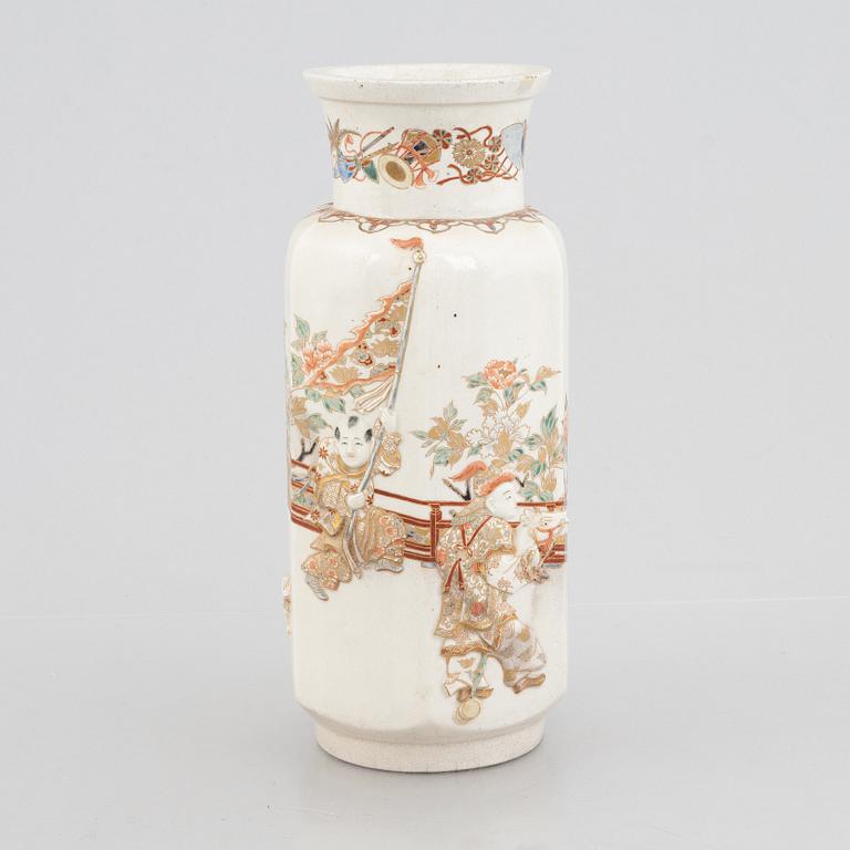 A Satsuma-ware porcelain vase, Japan, Meiji (1868-1912).