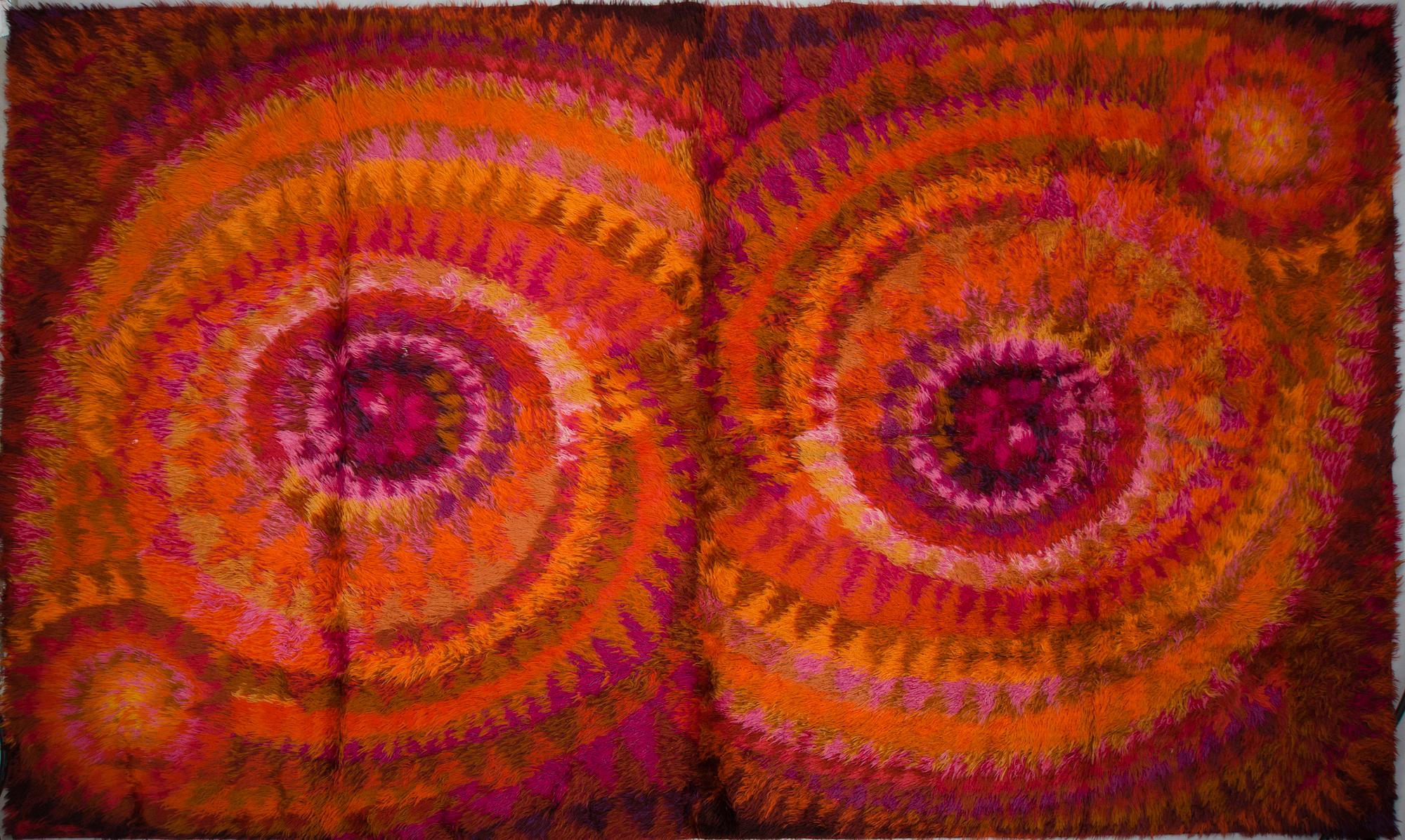 RYIJY, "Simpukka" Marjatta Metsovaara Finnrya oy:lle. Malli suunniteltu 1962. Noin 267x171 cm.