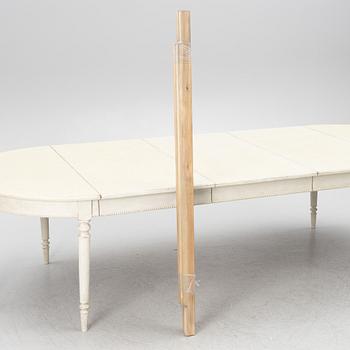 Dining table, late 19th century.
