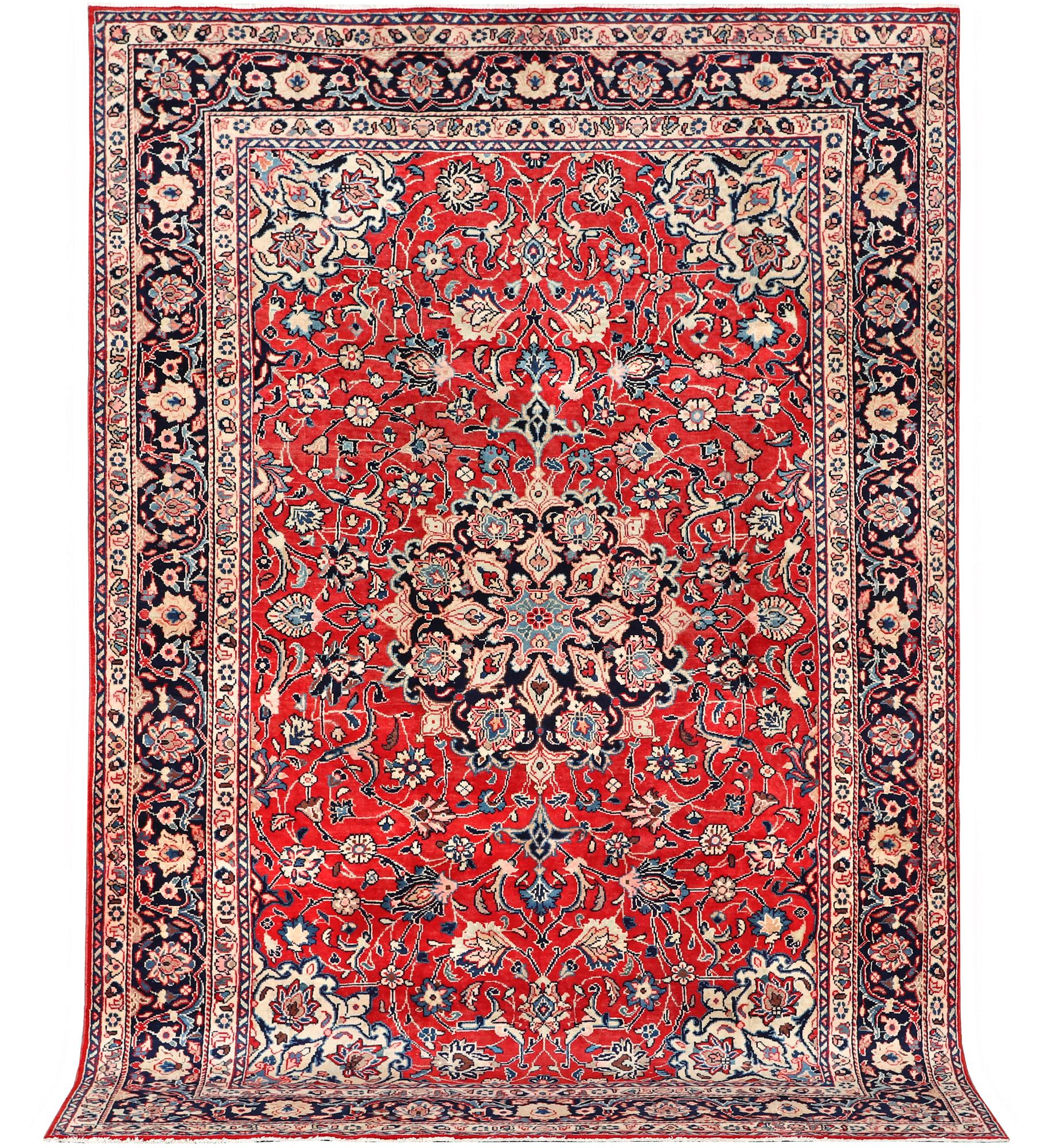 A Mahal carpet, c. 327 x 218 cm.
