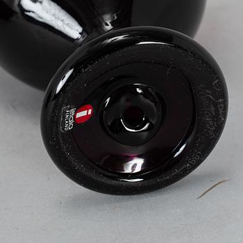 OIVA TOIKKA, skulptur. tupp, Nuutajärvi, Finland 1998.