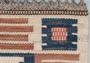 CARPET. "Porslinsmattan". Flat weave (rölakan). 275 x 205,5 cm. Signed AB MMF.