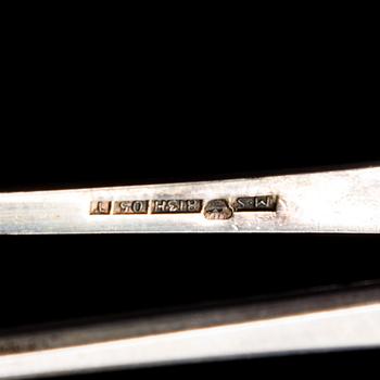 PARTI BESTICK, 44 delar, silver, "Mussla", finska stämplar, 1918-50. Tot vikt 1084,8 g.