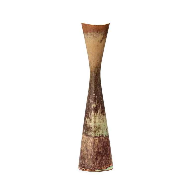 A Stig Lindberg stoneware vase, Gustavsberg Studio 1952.