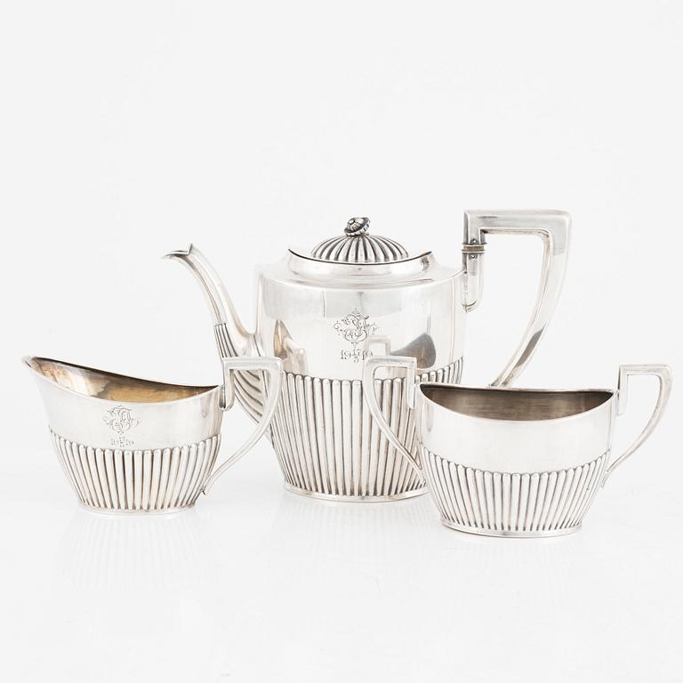 A 3-piece Swedish silver coffee service, mark of CG Hallberg, Stockholm 1918.