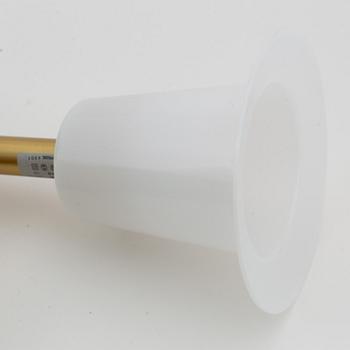 A pair of brass wall lights, Luxus.