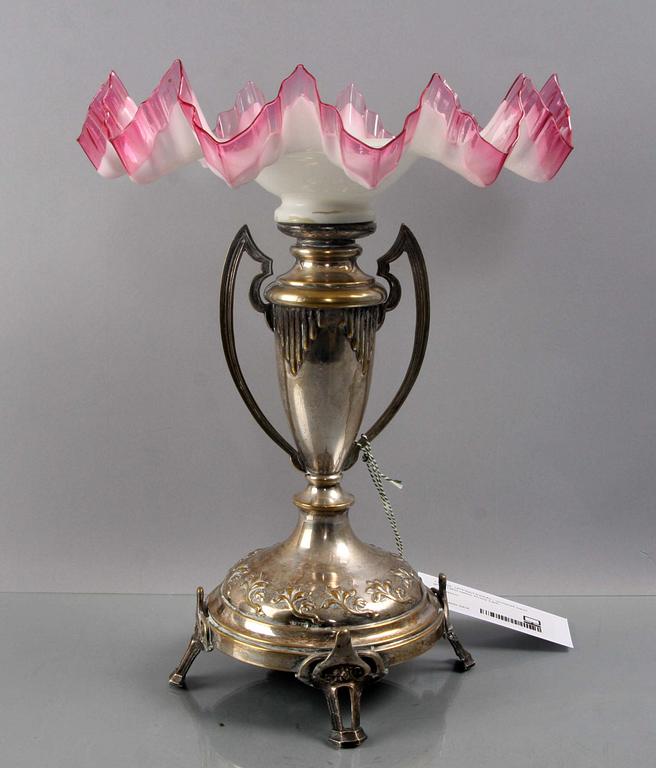 UPPSATSSKÅL, vitmetall samt glas, 1900-talets första hälft.