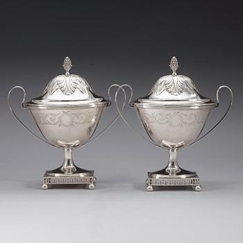 A pair of Swedish early 19th century silver sugar-urns, marks of Stephan Westerstråhle, Stockholm 1803.