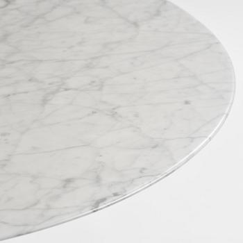 Eero Saarinen, a “Tulip” dining table, Knoll.