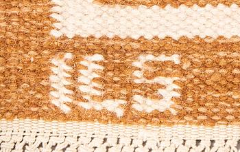 A flat weave carpet signed ILS, Alestalon Mattokutomo, Kauhava, Finland. ca 197x139 cm.