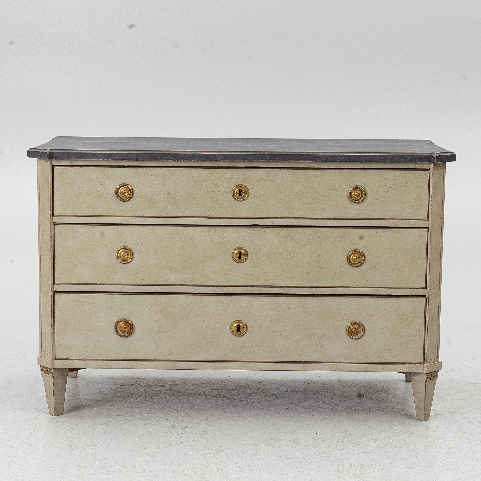 Chest of drawers, Gustavian style, 19th century.