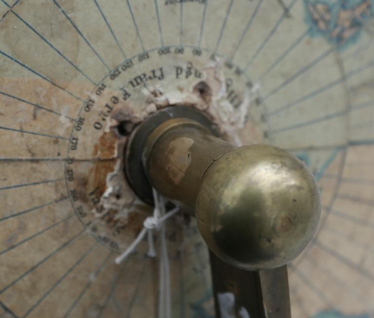 JORDGLOB, golvmodell, Arvid Kempe, Wahlström & Widstrand 1909. Höjd ca 96 cm.