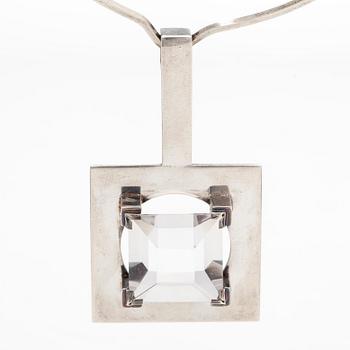 Mirjam Salminen, halssmycke, syntetisk spinell, silver.