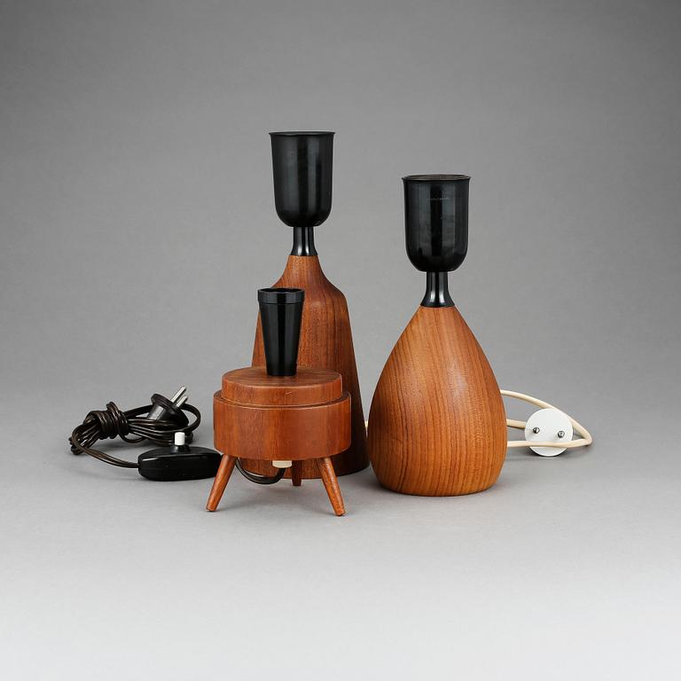 BORDSLAMPOR, 3 stycken, 1900-talets mitt.