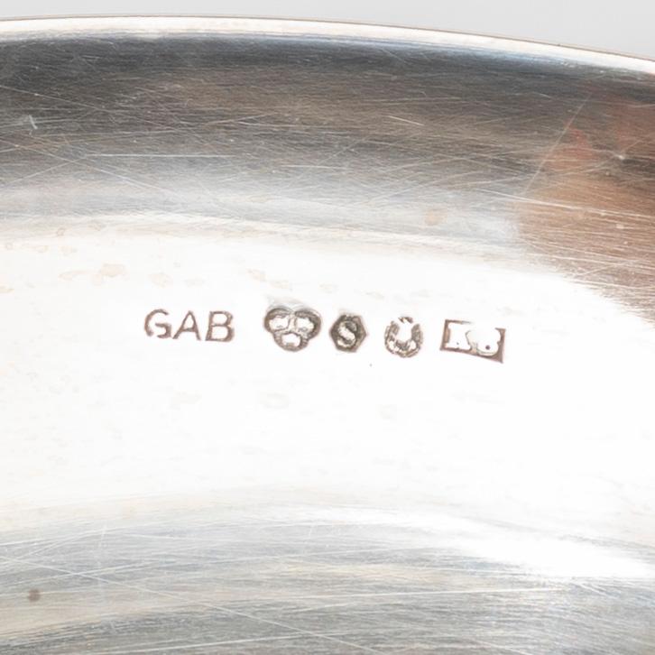 Guldsmedsaktiebolaget (GAB), Bowl on foot, silver, with wooden base, Stockholm 1936.