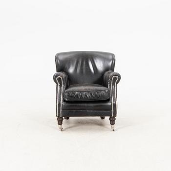 Clubfåtölj, sent 1900-tal/2000-tal.