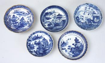 KOPPAR, 21 st samt FAT, 18 st, porslin, Kina, 1700/1800-tal.