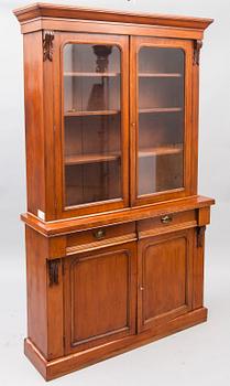 BOKSKÅP, 1800-talets slut.